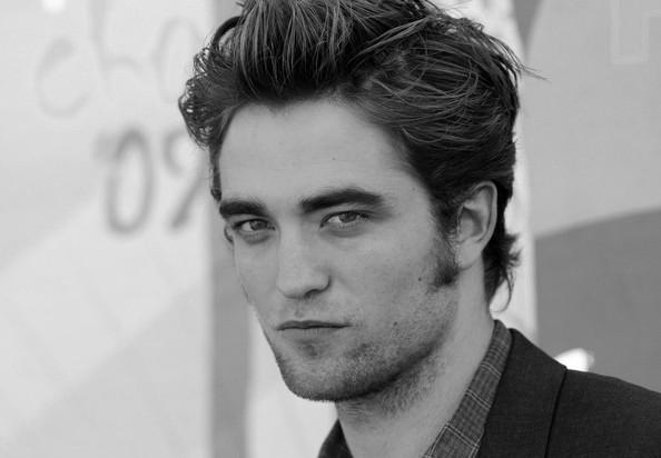 nysobukyfi: robert pattinson black and white photoshoot